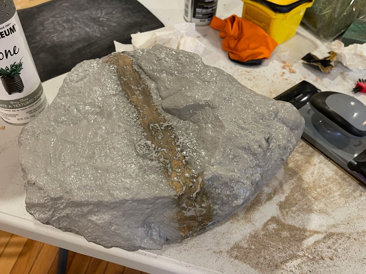 3d: This is not a rock.